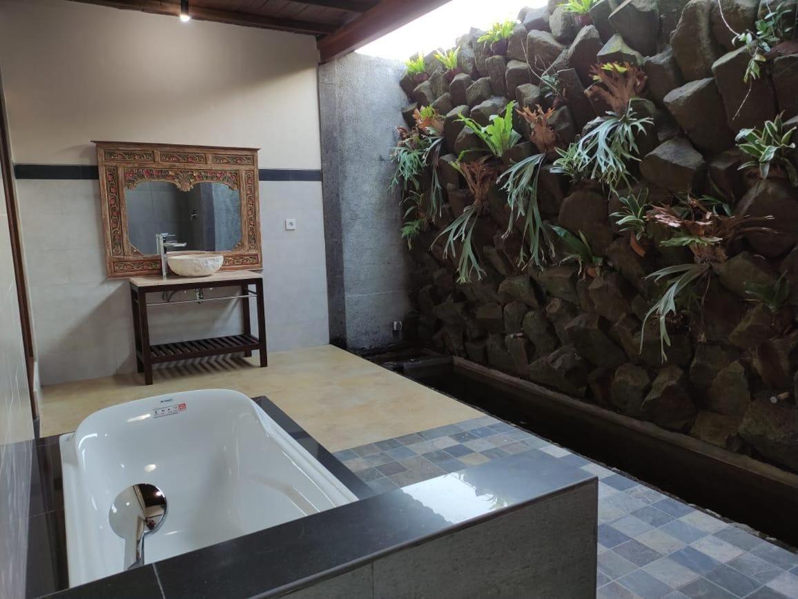 Anggarakasih Ubud Villa Екстериор снимка